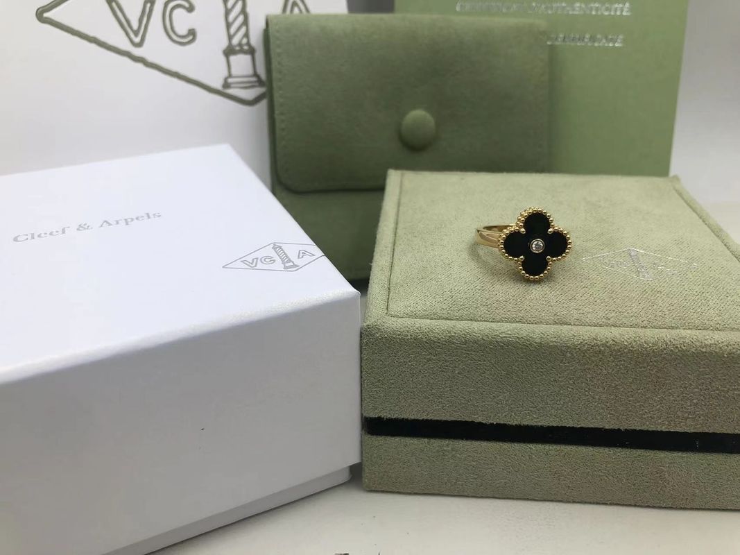 Kalite Van Cleef And Arpels Vintage Alhambra Yüzük Sarı Altın Oniks Yuvarlak Pırlanta fabrika