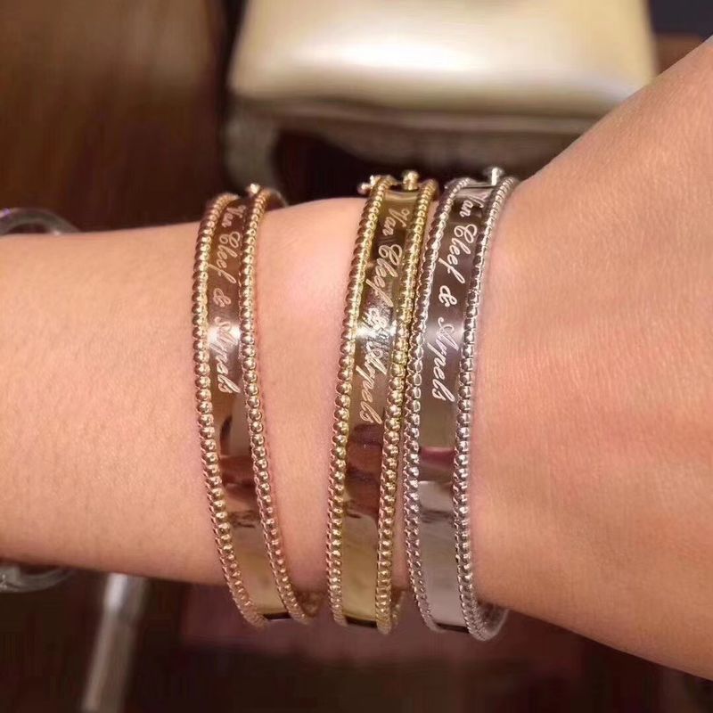 Kalite Orta Model VCA Gerçek 18 Ayar Altın Perlee Signature Bileklik Beyaz Gül Sarı Altın fabrika