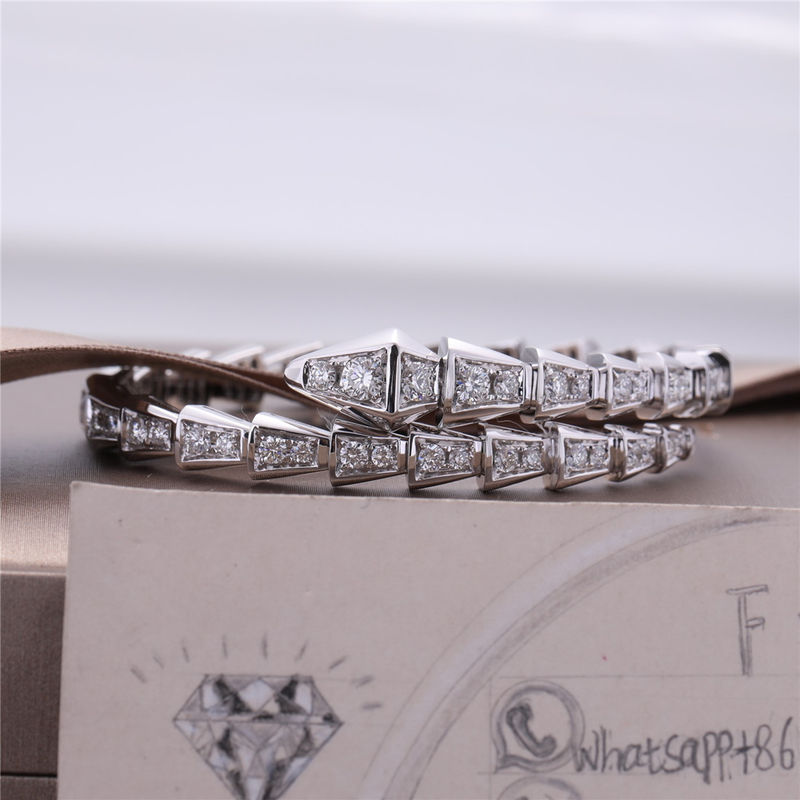 Kalite İtalya Romance Serpenti Viper, tam pavé pırlantalı 18K beyaz altın tek bobinli ince bileklik Yılan Bileklik fabrika