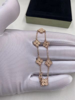Kalite Van Cleef & Arpels Sweet Alhambra Bileklik 6 Motifli Rose Gold fabrika