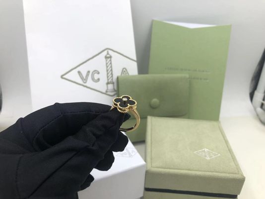 Kalite Van Cleef And Arpels Vintage Alhambra Yüzük Sarı Altın Oniks Yuvarlak Pırlanta fabrika