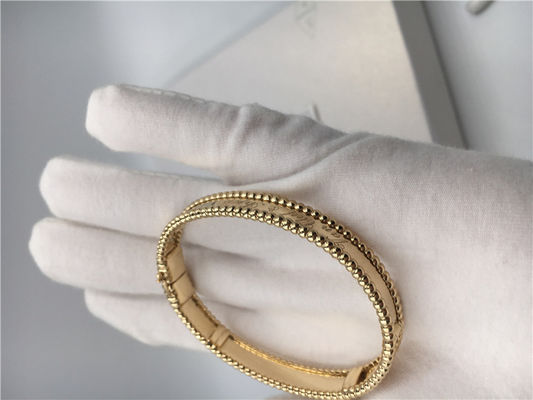 Kalite Orta Model Van Cleef Ve Arpels İmza Bilezik Sarı Altın VCA Bileklik fabrika