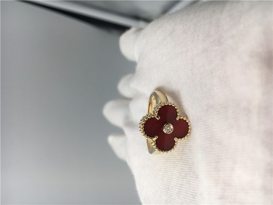 Kalite Benzersiz Sarı Altın Alyans Yuvarlak Pırlanta, Carnelianlı Vintage Alhambra Yüzük fabrika
