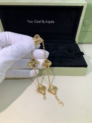 VCA Vintage Alhambra 18 Ayar Altın Bileklik Van Cleef And Arpels Sedef Malakit Kalsedon