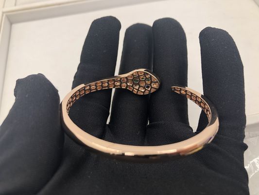 Kalite Lüks Takı Snakewomens Charm Bilezikler Pırlantalı Özelleştirilmiş 18 Kt Pembe Altın fabrika