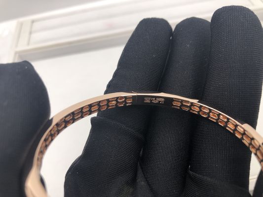 Kalite Lüks Takı Snakewomens Charm Bilezikler Pırlantalı Özelleştirilmiş 18 Kt Pembe Altın fabrika